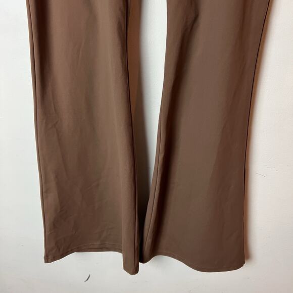 NWT Halara Womens Flare Yoga Leggings Brown With Pockets Size 1XL - Picture 6 of 7